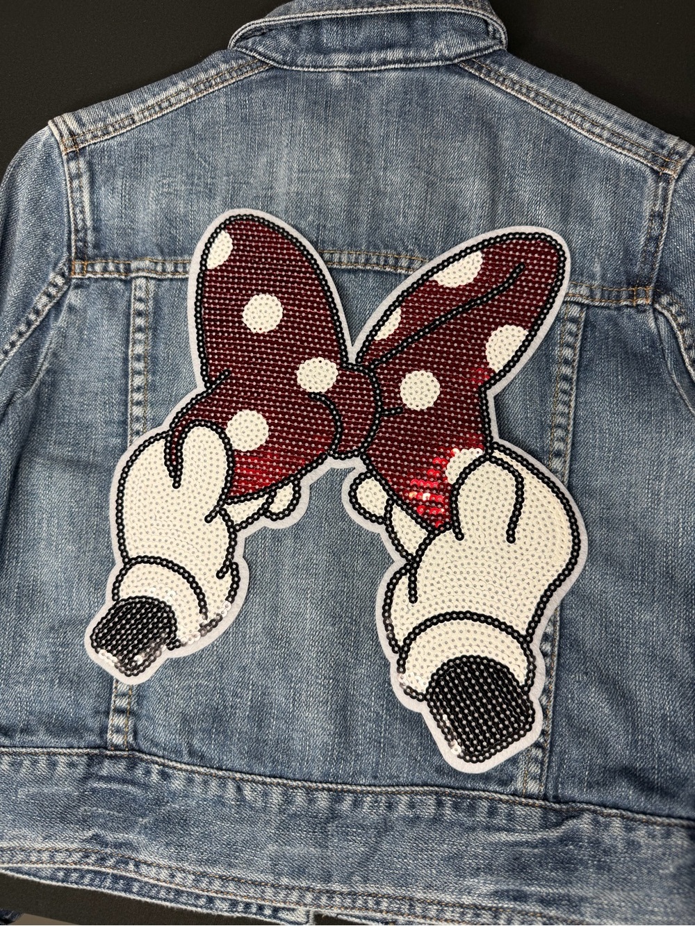 Bow sequin patch